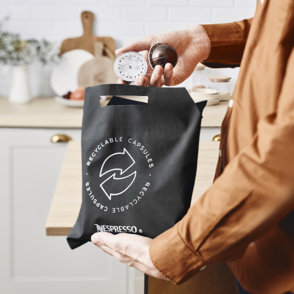 Krups Nespresso Vertuo Pop Blanc Coco XN9211 avec Aeroccino produit à l'usage