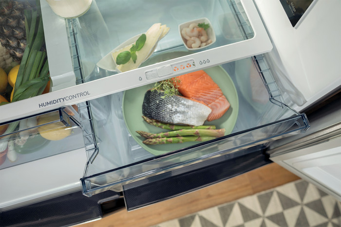 ETNA MKV581RVS product in use