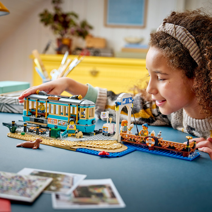 LEGO City - Le Tramway de Bord de Mer 60506 produit à l'usage