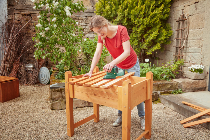 Bosch EasySander 18V-8 + Bosch Batterie 18 V 2,5 Ah Kit de Démarrage produit à l'usage