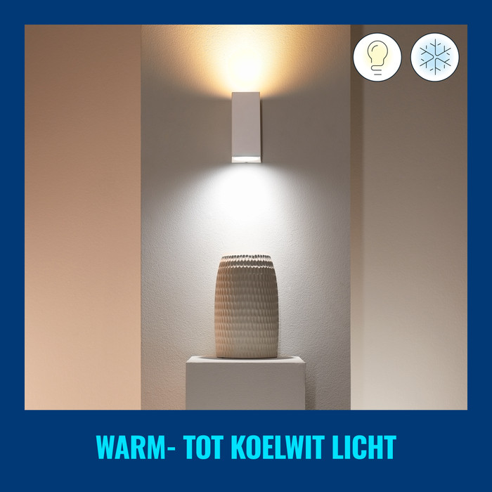 WiZ Up & Down wandlamp wit - Gekleurd en Wit licht - GU10 product in gebruik