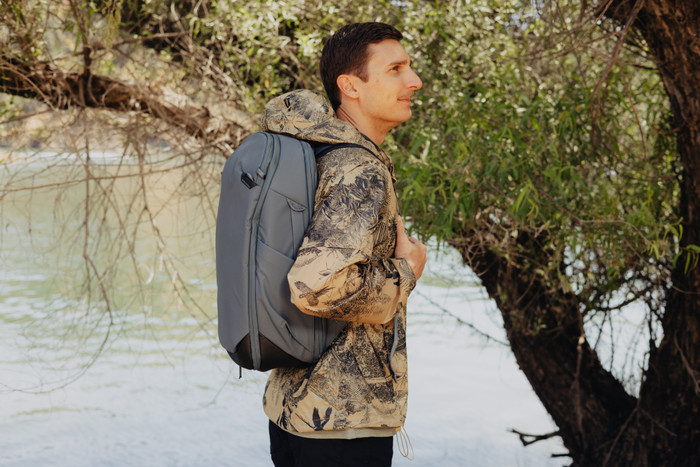 Peak Design Travel Backpack 30L Ocean product in gebruik