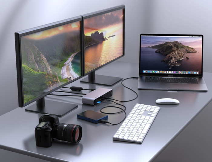 Belkin Thunderbolt 4 Pro Dock product in use