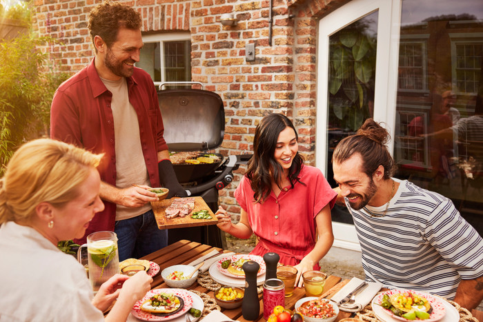 Weber Q 3200N met Onderstel product in gebruik