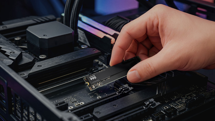 Samsung 990 PCIe 4.0 NVMe M.2 SSD 1TB product in gebruik