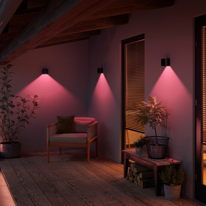 Philips Hue Resonate Downward White and Color - Black 5-pack product in use