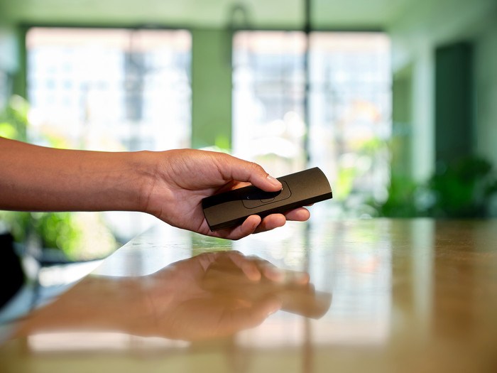 MotionBlinds Gordijnmotor en -rails (360 cm) product in gebruik