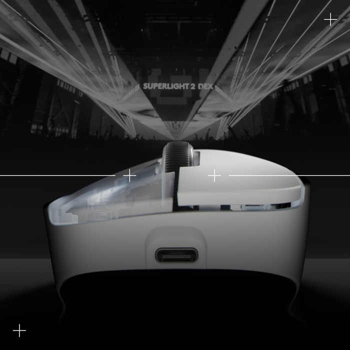 Logitech G PRO X Superlight 2 DEX Lightspeed Draadloze Gaming Muis Wit product in gebruik