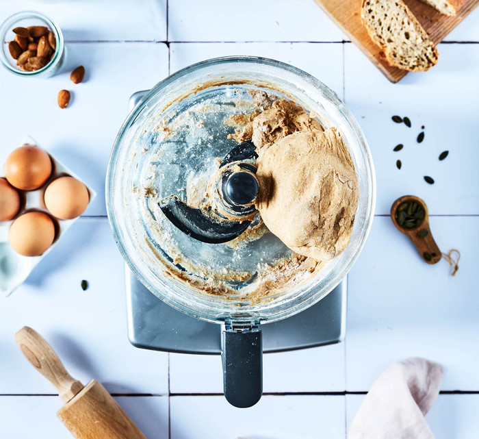 Magimix Cuisine Systeme 4200 XL Mat Chroom product in gebruik