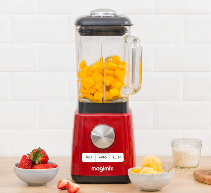 Magimix Power Blender 4 Red product in use