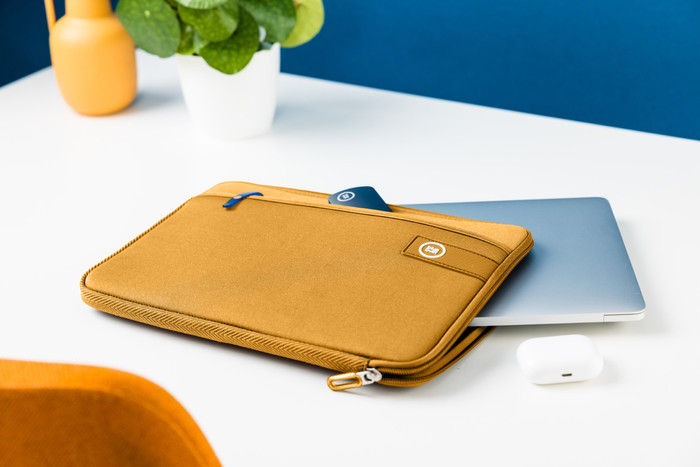 BlueBuilt Housse pour Ordinateurs Portables pour Apple MacBook Pro 16 Pouces Jaune produit à l'usage