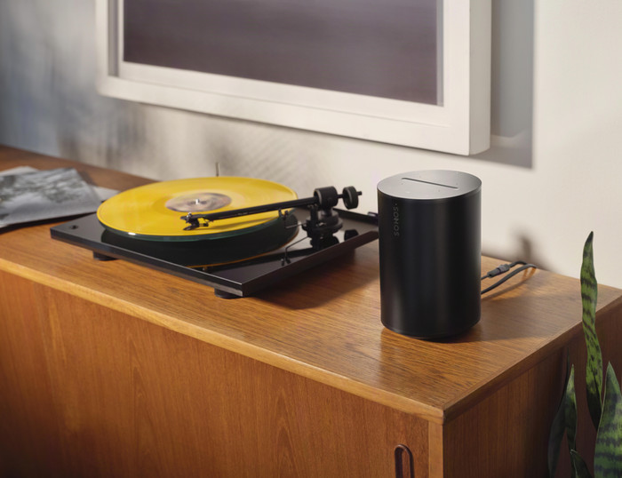 Sonos Arc Ultra + 2x Sonos Era 100 Black product in use