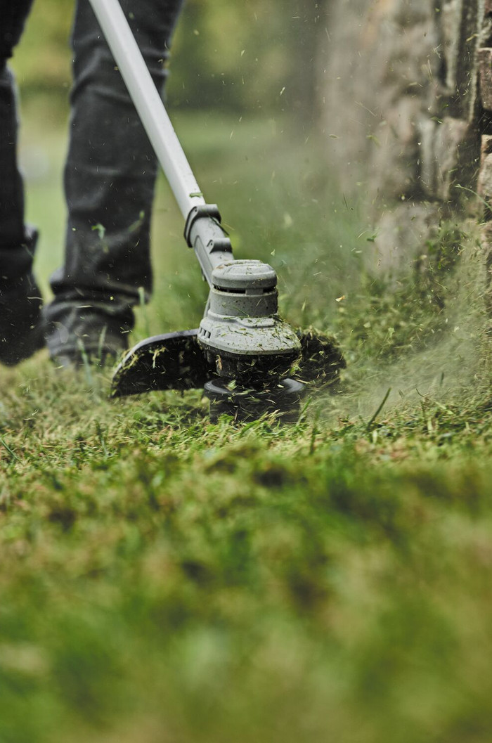 DeWalt DCMST561P1-QW product in gebruik