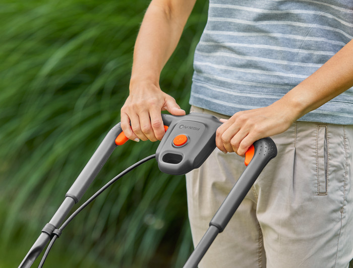 Gardena PowerMax 32/18V P4A Set product in gebruik