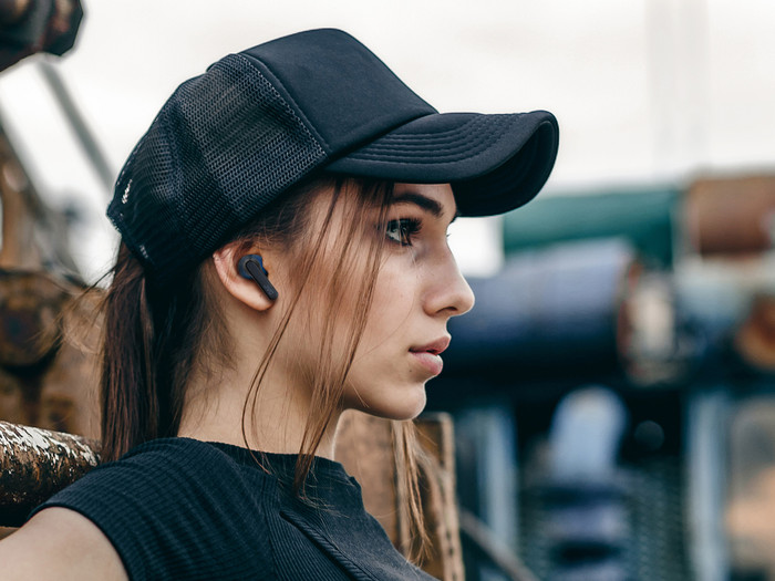 JVC HA-A9T-A product in use