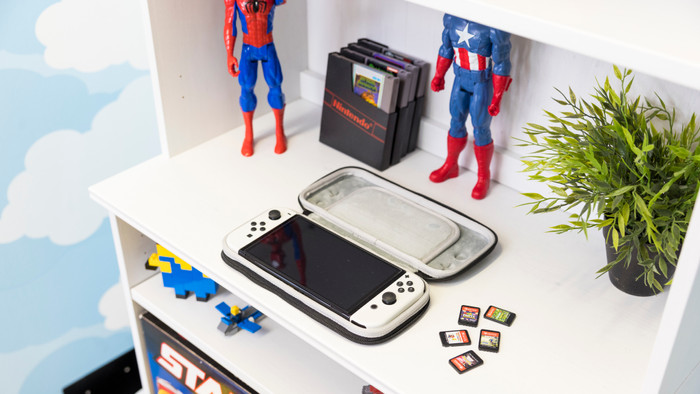 BlueBuilt Case for Nintendo Switch (OLED) product in use