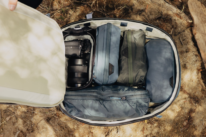 Peak Design Travel Backpack 30L Ocean product in gebruik