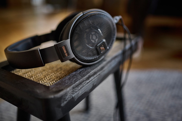 Sennheiser HD 660S2 product in use