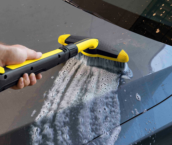 Kärcher WB 60 Large Surface Washing Brush product in use