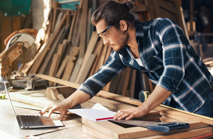 Sennheiser SoundProtex Plus product in use