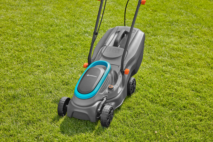 Gardena PowerMax 32/1200 G2 product in use