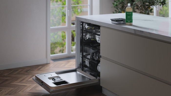 ATAG 3-in-1 Dishwasher Gel (3 Units) product in use