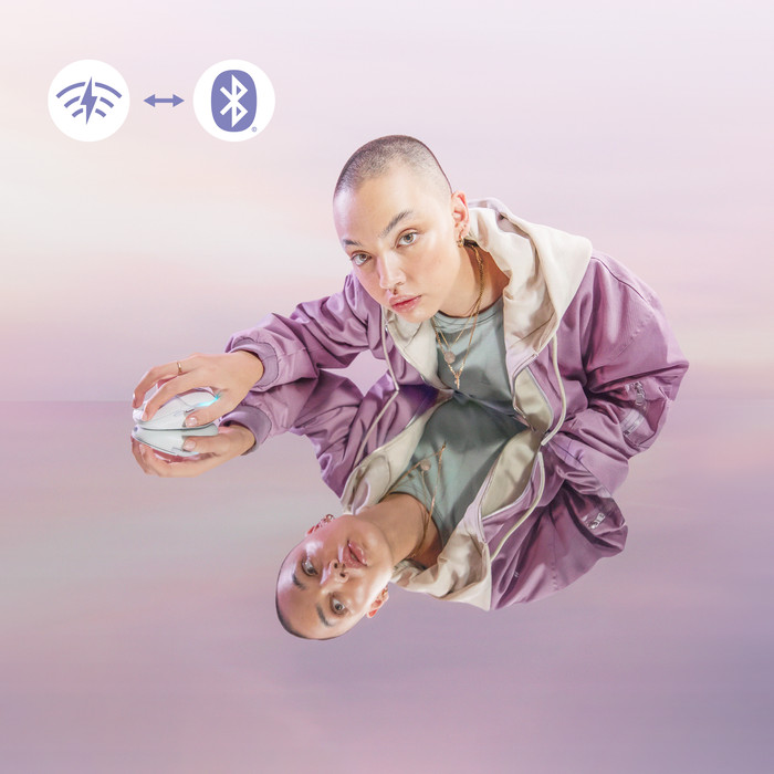 Logitech G705 Wireless Gaming Mouse product in use