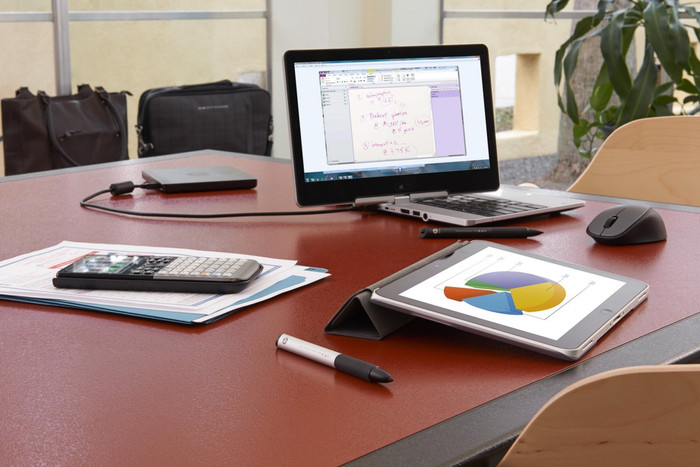 HP USB External DVD-RW Drive product in use