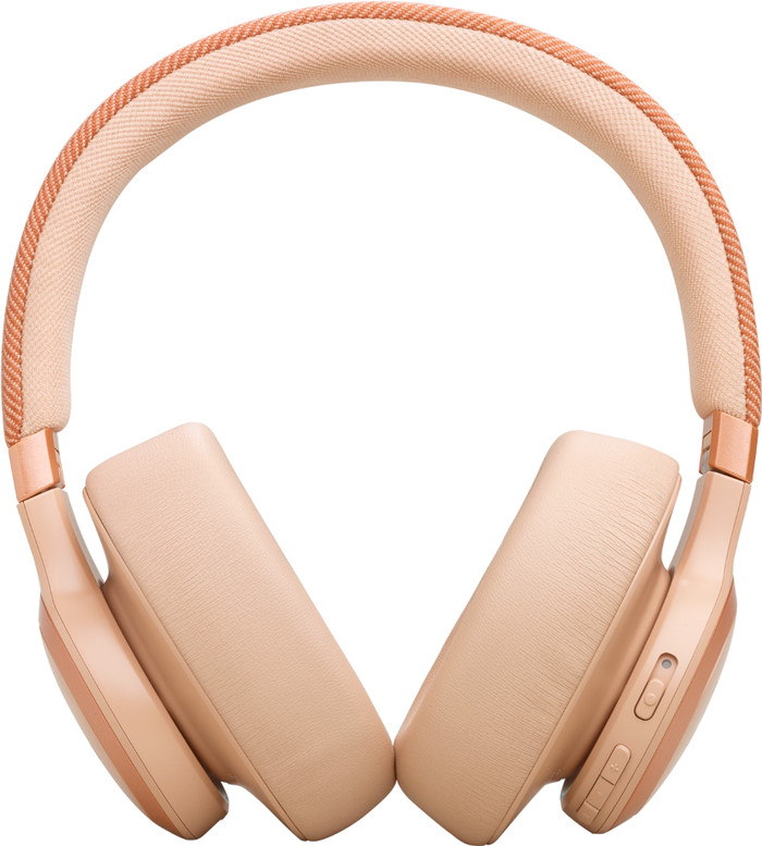 JBL Live 770NC Rose Gold + BlueBuilt Quick Charge Charger with USB-A Port detail
