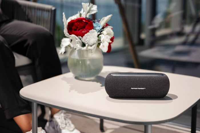 Harman Kardon Luna Zwart product in gebruik