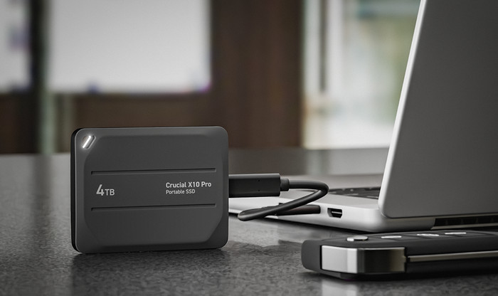 Crucial X10 Pro 4 To Portable SSD null