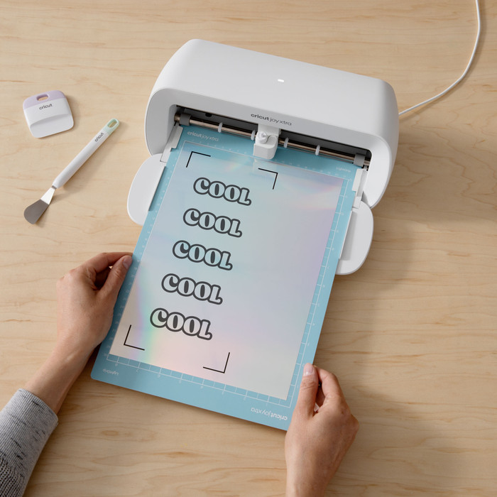 Cricut Printbaar Vinyl Meerkleurig A4 44 vellen product in gebruik