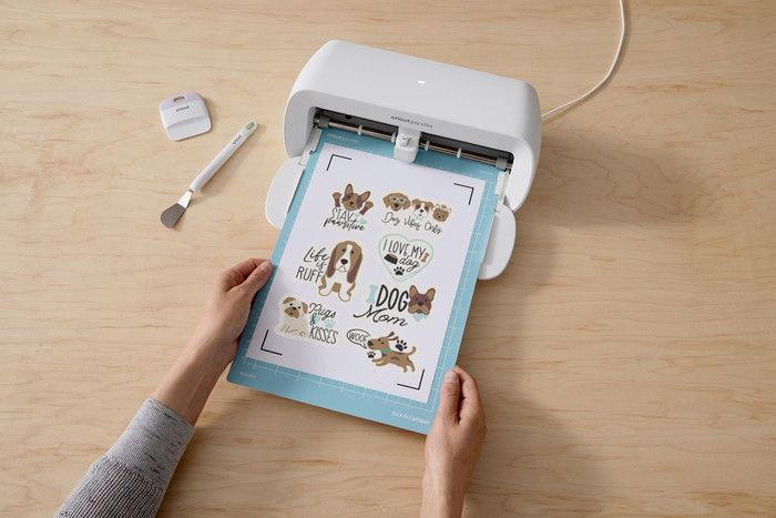 Cricut Pack d'Autocollants pour Cricut Explore & Maker produit à l'usage