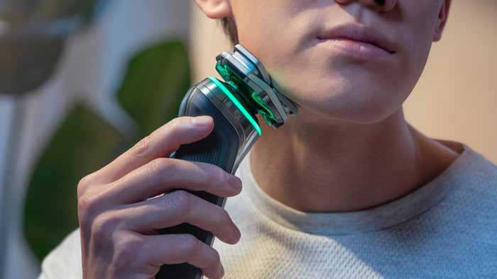 Philips Shaver Series 9000 S9974/35 product in gebruik