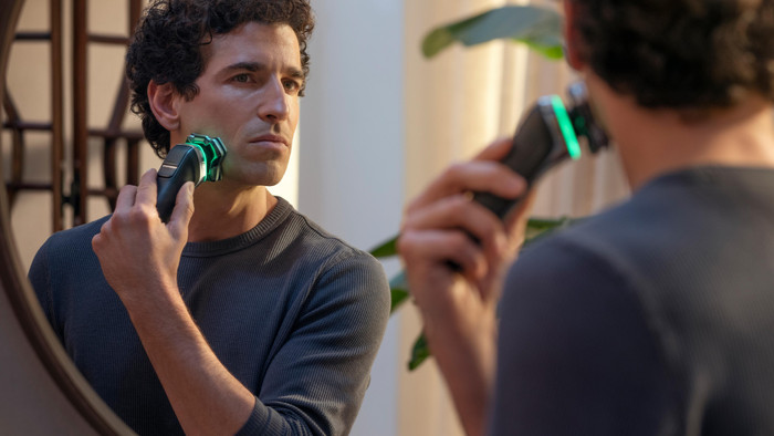 Philips Shaver Series 9000 S9974/35 product in gebruik