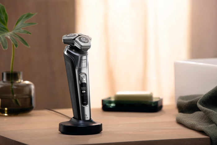 Philips Shaver Series 9000 S9974/35 product in gebruik