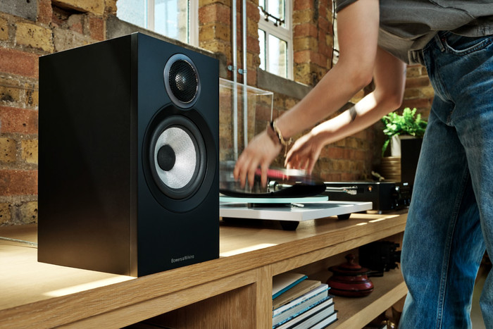 Bowers & Wilkins 607 S3 Zwart (per paar) product in gebruik