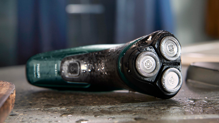 Philips Shaver Series 3000X X3052/00 product in use