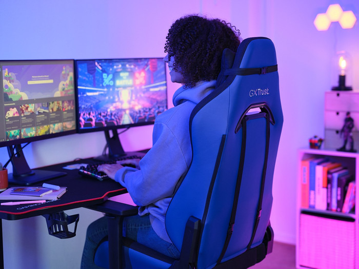 Trust GXT 714 Ruya Gaming Chair Blue product in use