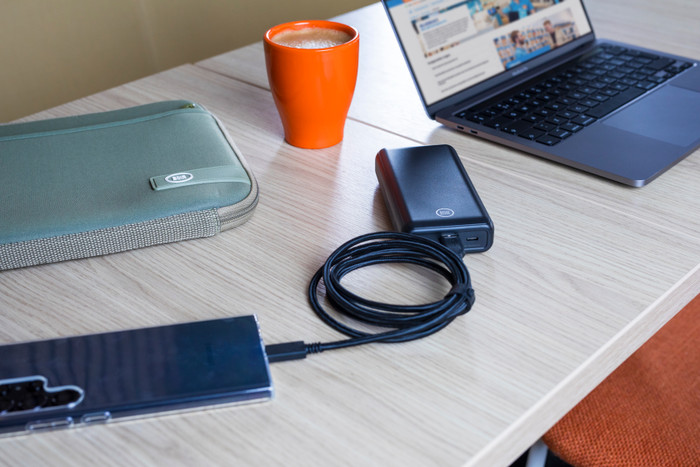 BlueBuilt Power Bank with Fast Charging 20,000mAh + Duo Pack product in use
