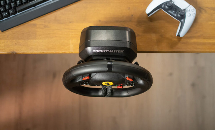 Thrustmaster T98-P Ferrari 296 GTB Volant de Course produit à l'usage