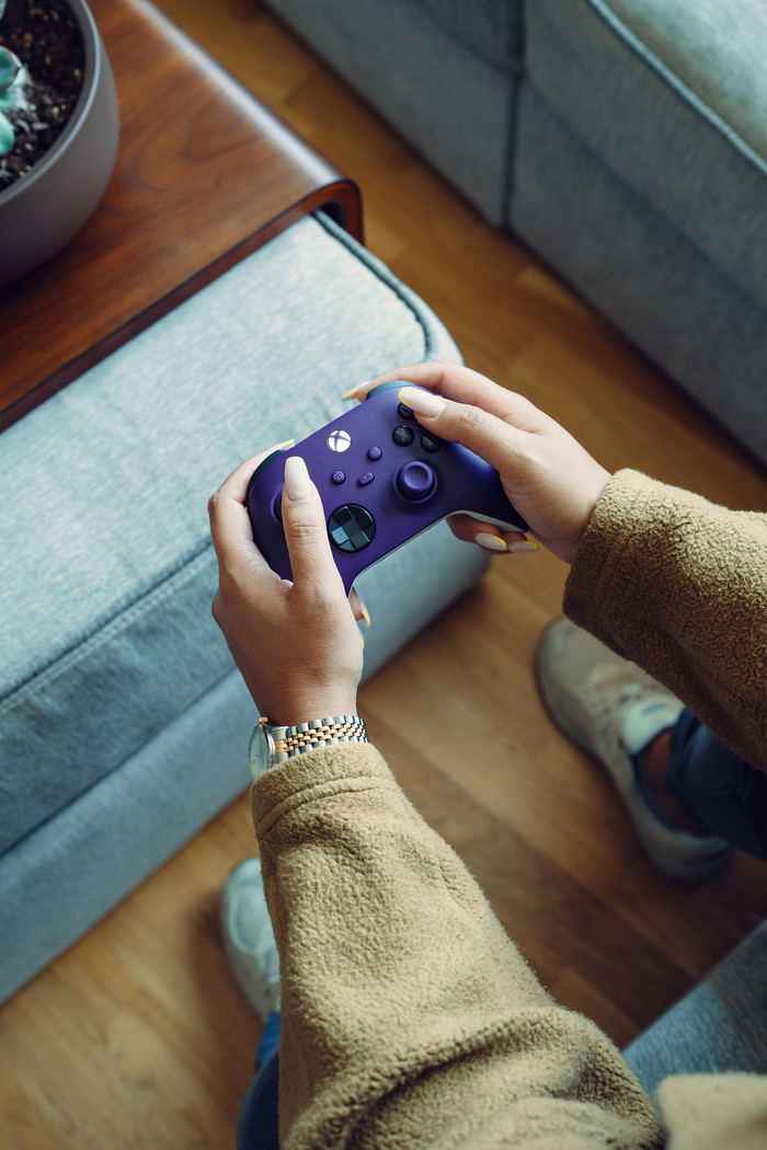 Microsoft Xbox Series X et S Manette Sans Fil Mauve Astral produit à l'usage