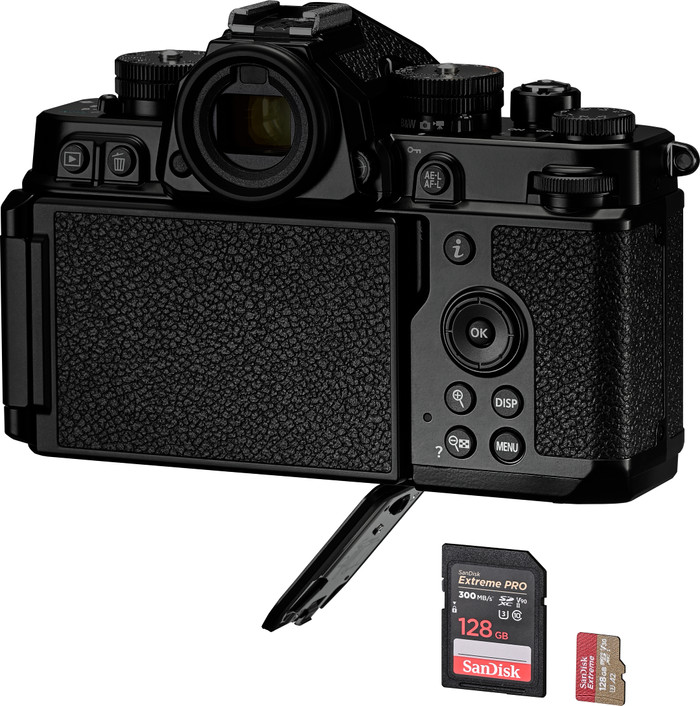 Nikon Z f + NIKKOR Z 24-70mm f/4 product in use