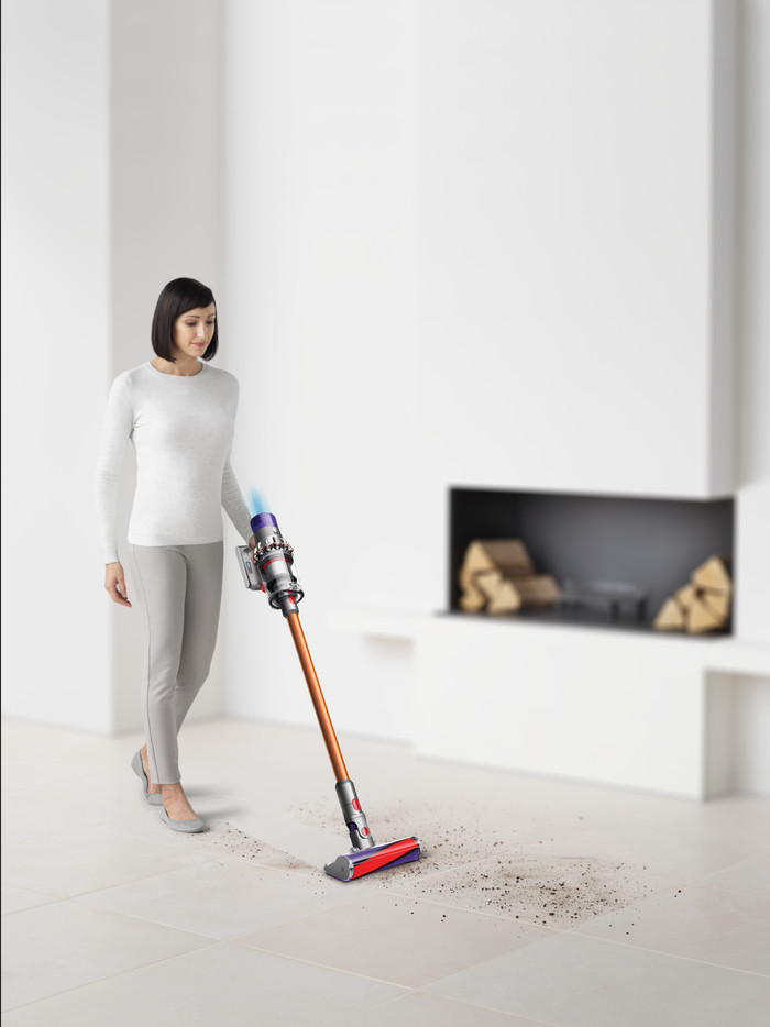 Dyson Cyclone V10 Absolute product in use