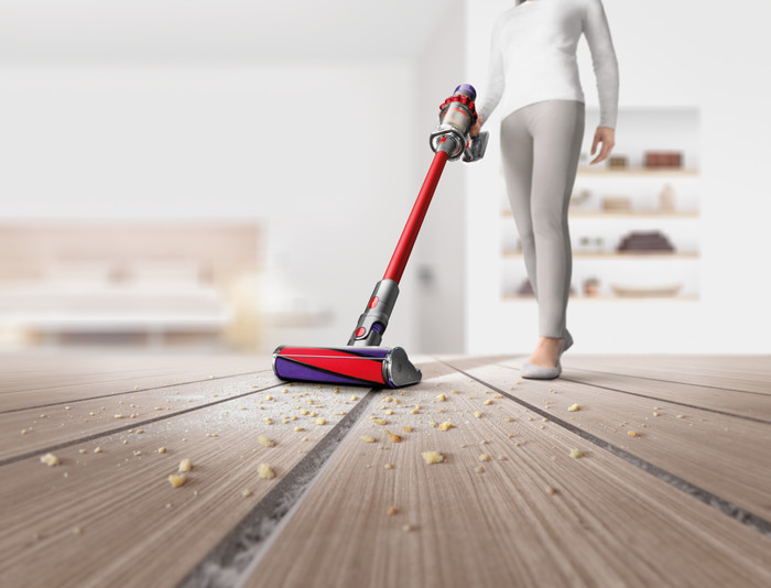 Dyson Cyclone V10 Absolute product in use