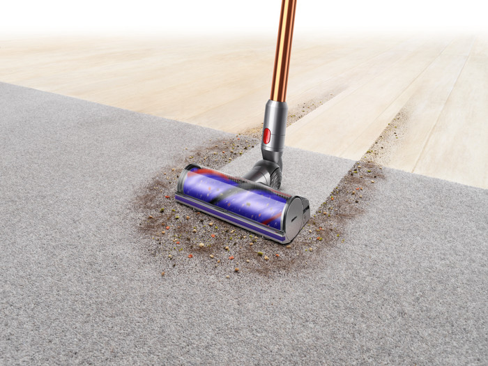 Dyson Cyclone V10 Absolute product in use