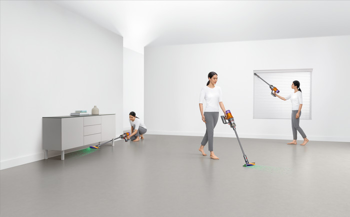 Dyson V12 Detect Slim Absolute product in use