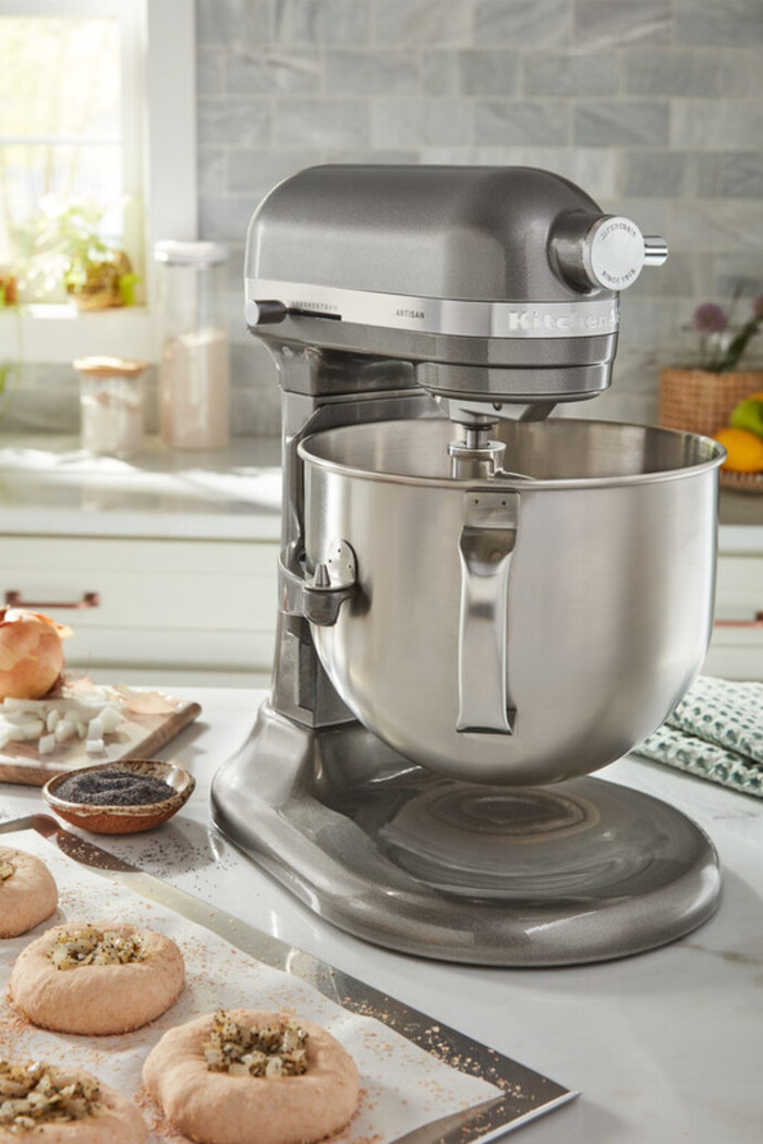 KitchenAid Artisan Bowl-Lift 5KSM70SHXEMS Gris Étain produit à l'usage