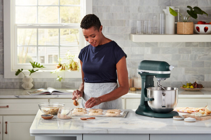 KitchenAid Artisan Bowl-Lift 5KSM70SHXEPP Vert Sapin produit à l'usage