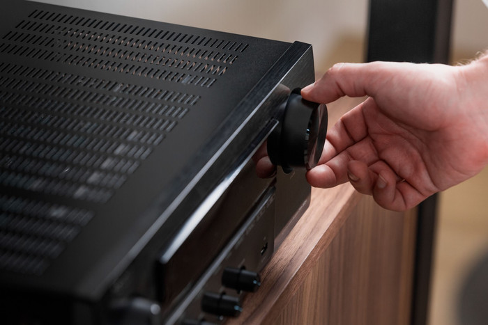 Denon DRA-900H Black product in use